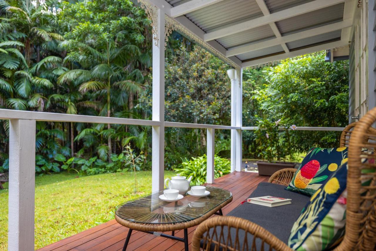 Romantic Cottage, Tamborine Mountain Экстерьер фото