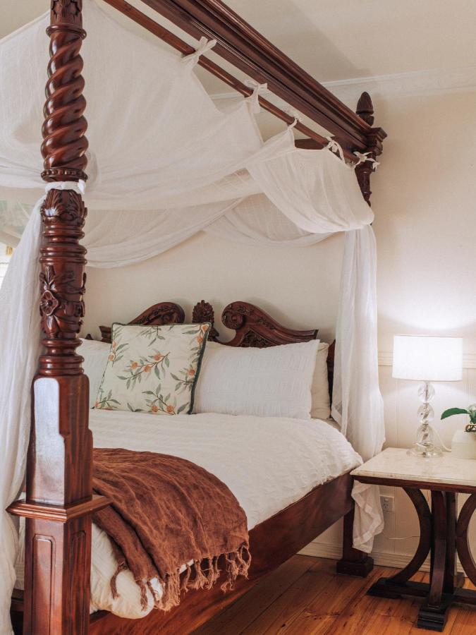 Romantic Cottage, Tamborine Mountain Экстерьер фото